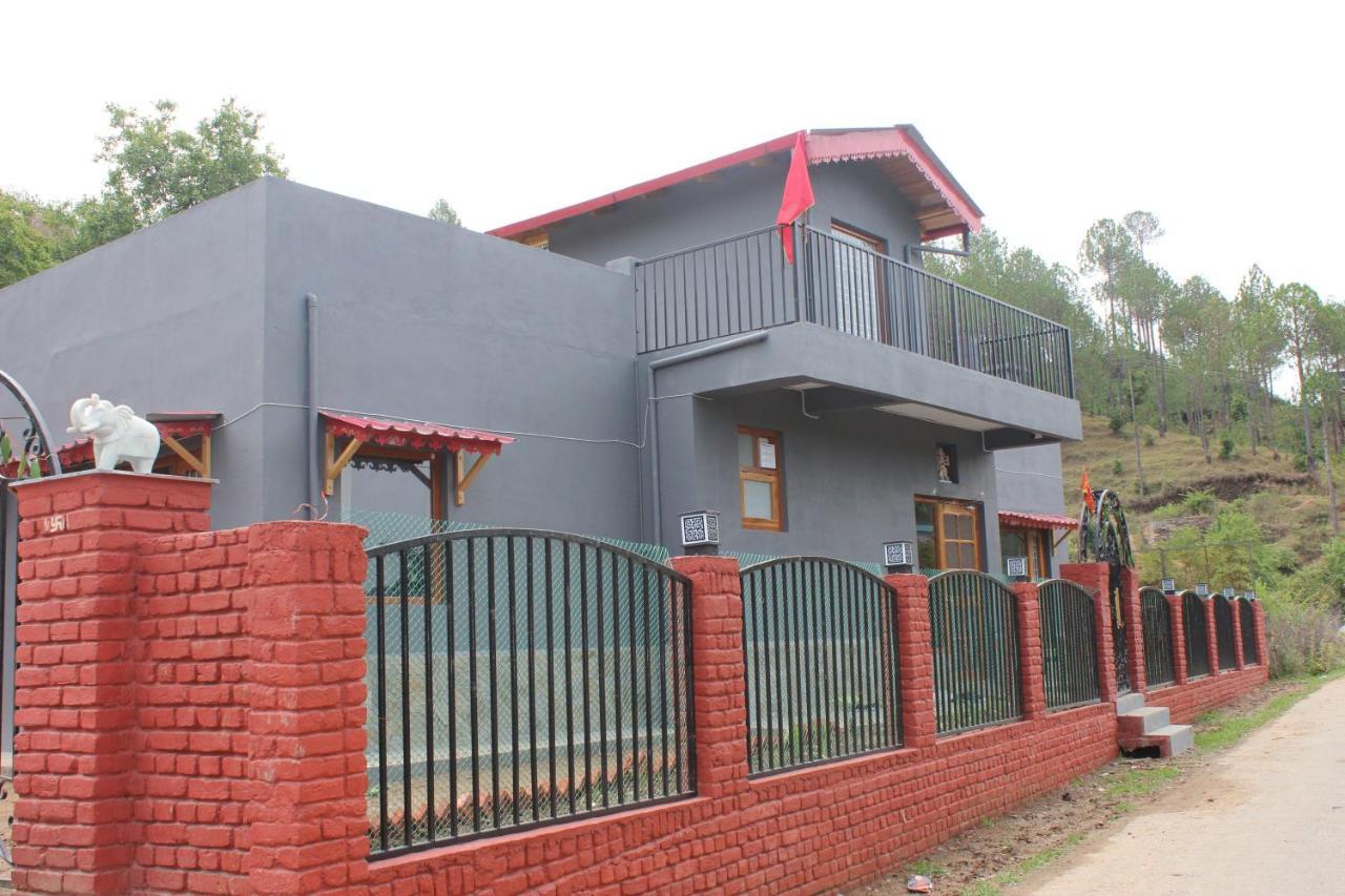 Winter Woods Cottages - 3-Bedroom Homestay Shitlakhet Dış mekan fotoğraf