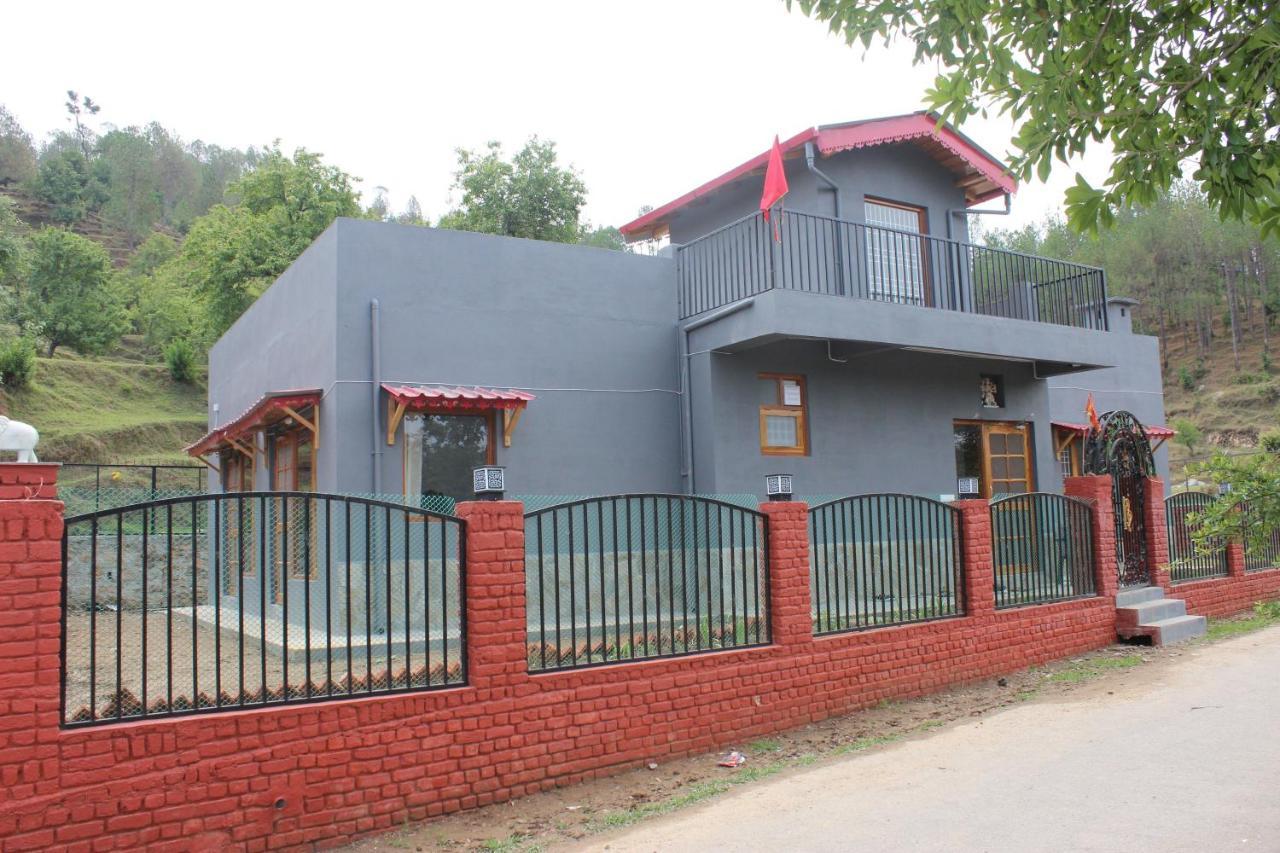 Winter Woods Cottages - 3-Bedroom Homestay Shitlakhet Dış mekan fotoğraf