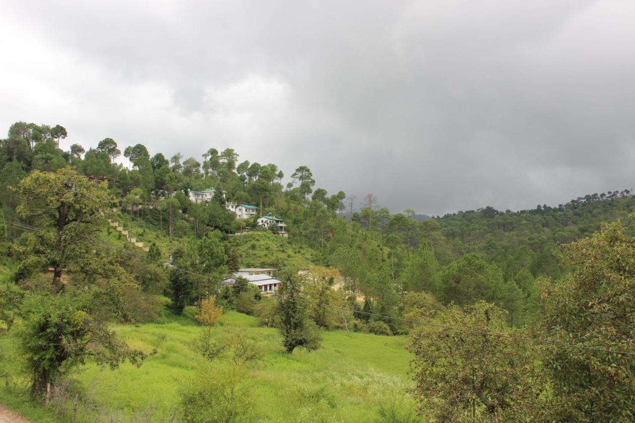 Winter Woods Cottages - 3-Bedroom Homestay Shitlakhet Dış mekan fotoğraf